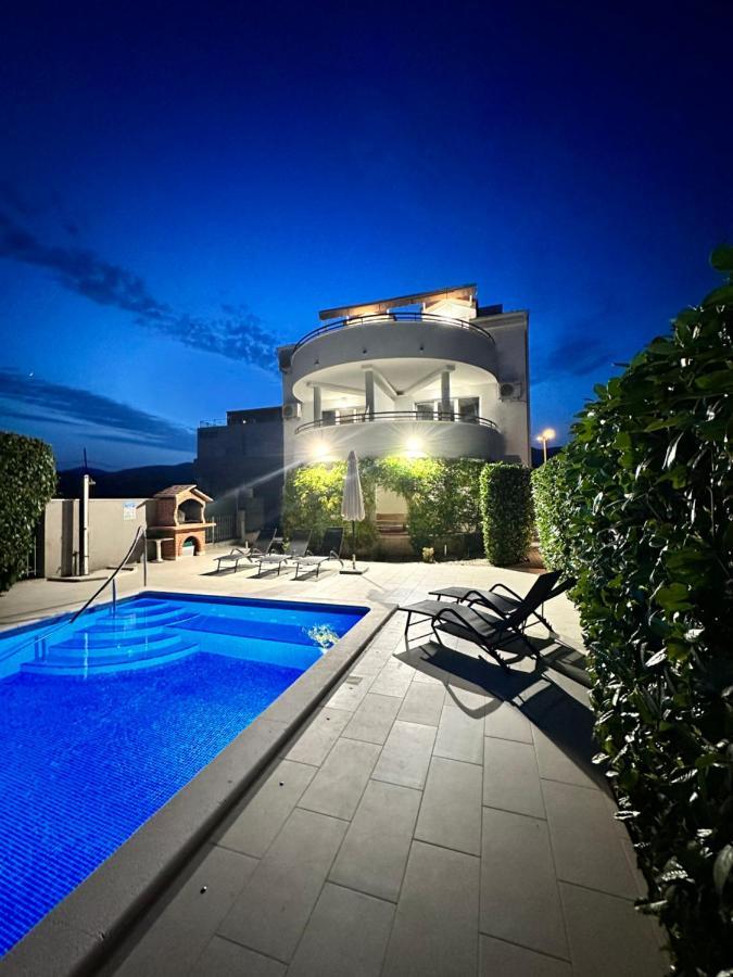 Apartments Villa Ohana Kaštela Exterior foto